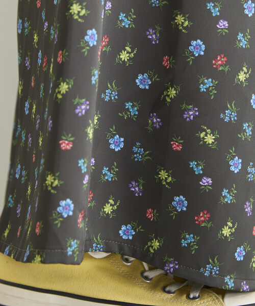 Freada(フリーダ)の「Freada/フリーダ 花柄サテンスカート(スカート・レディース・ブラック/オフホワイト・ONE SIZE)」の18枚目の写真
