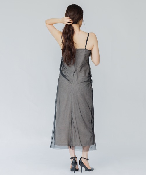 SENEE(セニー)の「tulle drape cami onepiece(チュールドレープキャミワンピース)(ワンピース・レディース・ピンクベージュ/ブラック・MEDIUM/SMALL)」の5枚目の写真