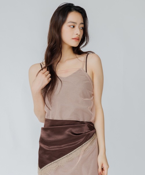 SENEE(セニー)の「tulle drape cami onepiece(チュールドレープキャミワンピース)(ワンピース・レディース・ピンクベージュ/ブラック・MEDIUM/SMALL)」の11枚目の写真
