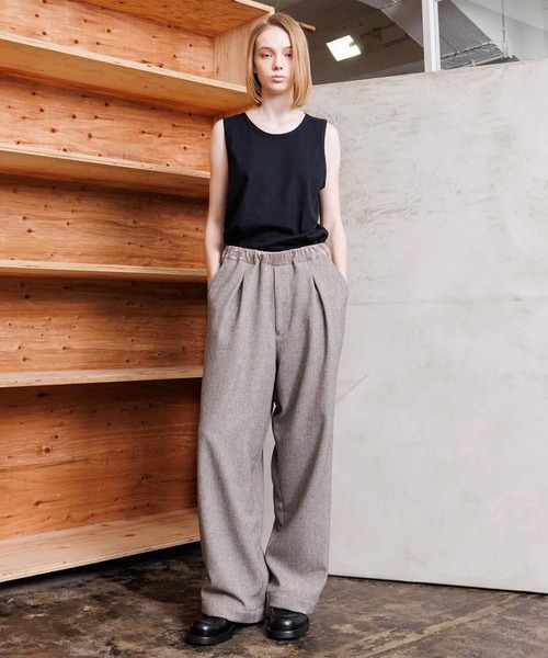 VOAAOV(ヴォアーブ)の「【VOAAOV】TWEEDY Easy Wide Pants(その他パンツ・メンズ・チャコールグレー/グレイッシュベージュ・1/2)」の2枚目の写真