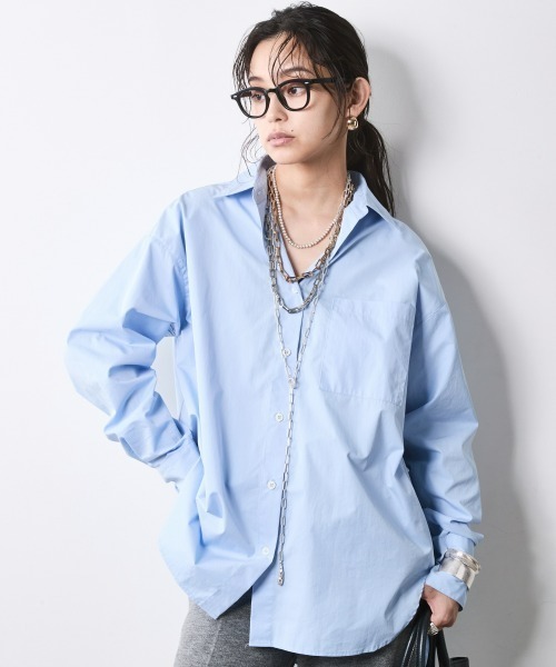 CHIC STYLE(シックスタイル)の「ベーシックシャツ<大きいサイズ有>シックスタイル(シャツ/ブラウス・レディース・オフホワイト/ブルー・L/M/5L/4L/3L/LL)」の2枚目の写真