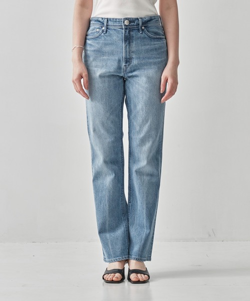 YANUK(ヤヌーク)の「【YANUK/ヤヌーク】ANNETTE(Slim Straight) FUB(デニムパンツ・レディース・ライトブルー・23.0cm/24.0cm/25.0cm/26.0cm)」の1枚目の写真