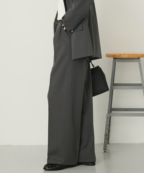 Aunely(オーネリー)の「【Aunely】しわレス美シルエットセンタープレスワイドスラックスパンツ/セットアップ対応<YOSOOIシリーズ>(その他パンツ・レディース・ネイビー/チャコールグレー/ブラウン/ブラウン系/グレー系/ブラック・S/M/L)」の16枚目の写真