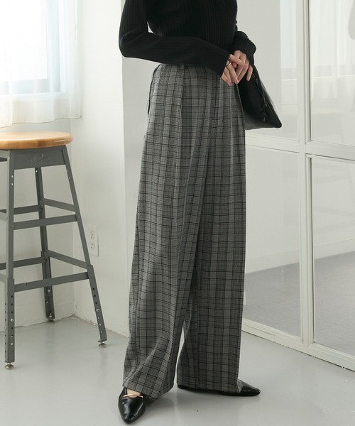 Aunely(オーネリー)の「【Aunely】しわレス美シルエットセンタープレスワイドスラックスパンツ/セットアップ対応<YOSOOIシリーズ>(その他パンツ・レディース・ネイビー/チャコールグレー/ブラウン/ブラウン系/グレー系/ブラック・S/M/L)」の1枚目の写真