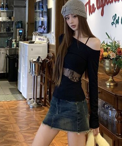 meJane(ミージェーン)の「レースカットアウト ワンショルダートップス(Tシャツ/カットソー・レディース・ホワイト/ブラック・FREE)」の10枚目の写真
