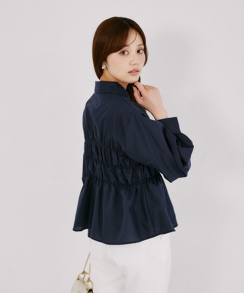tocco closet(トッコ クローゼット)の「フロントシャーリングペプラムブラウス(シャツ/ブラウス・レディース・ネイビー/オフホワイト・M)」の17枚目の写真