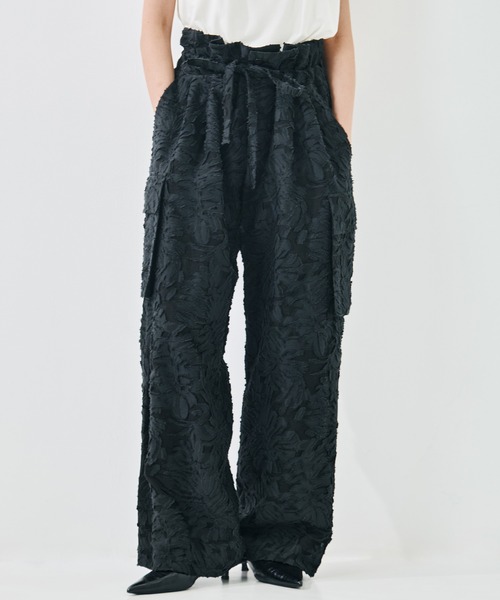 TAAKK(ターク)の「【TAAKK/ターク】《STUDIOUS別注》CARGO PANTS/カーゴパンツ/ウォッシャブル/ウエスト調整可能(カーゴパンツ・レディース・ホワイト/ブラック・1/2)」の11枚目の写真