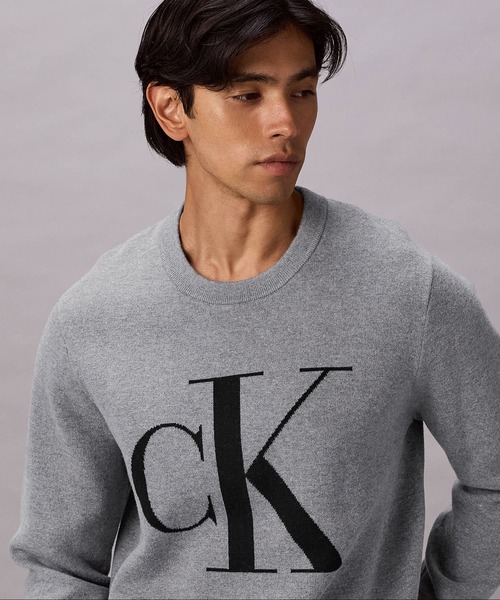 Calvin Klein（カルバン・クライン）の「ニット - モノグラムロゴセーター（ニット/セーター・メンズ・ブラック/グレー・L/M/S）」の2枚目の写真