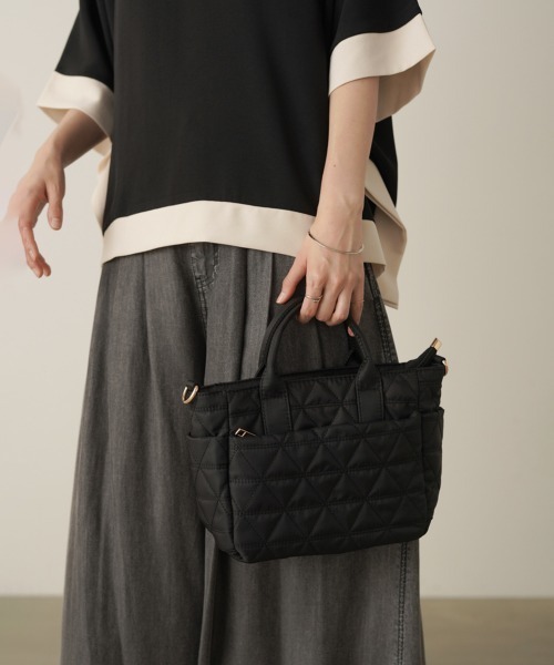 Bou Jeloud(ブージュルード)の「デザインステッチミディトート(トートバッグ・レディース・A/ブラック/カーキ・ONESIZE)」の7枚目の写真