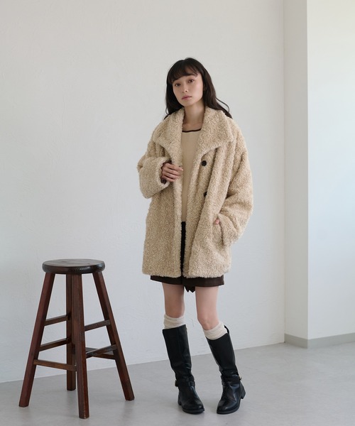 apres jour clair(アプレジュールクレア)の「【apres jour clair】プードルコート(ダウンジャケット/コート・レディース・グレイッシュベージュ/アイボリー/ホワイト・X-LARGE/フリー)」の18枚目の写真