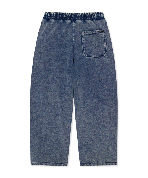 BROWNBREATH（ブラウンブレス）の「TAG TWO TUCK WIDE DENIM SWEAT PANTS（その他パンツ・レディース・ダークブルー/ブラック・SMALL/MEDIUM/LARGE/X-LARGE）」の6枚目の写真
