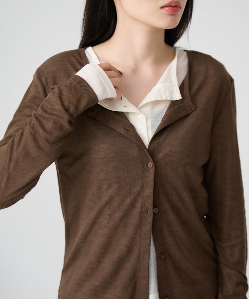 TRIANGLE PALETTE(トライアングルパレット)の「シアーリブクルーネック 長袖 カーディガン(Tシャツ/カットソー・レディース・ブラック/ブラウン/グレー/アイボリー・FREE)」の11枚目の写真