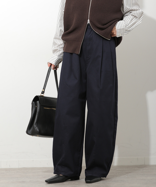 JOURNAL STANDARD relume（ジャーナルスタンダード　レリューム）の「2タックバレルレッグコットンパンツ（その他パンツ・レディース・ベージュ/ネイビー・38/36）」の2枚目の写真