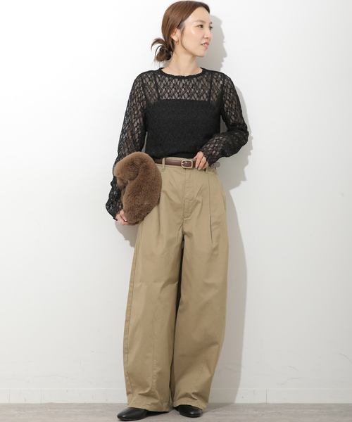 JOURNAL STANDARD relume（ジャーナルスタンダード　レリューム）の「2タックバレルレッグコットンパンツ（その他パンツ・レディース・ベージュ/ネイビー・38/36）」の3枚目の写真