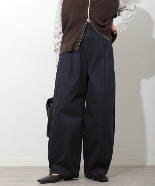 JOURNAL STANDARD relume（ジャーナルスタンダード　レリューム）の「2タックバレルレッグコットンパンツ（その他パンツ・レディース・ベージュ/ネイビー・38/36）」の13枚目の写真