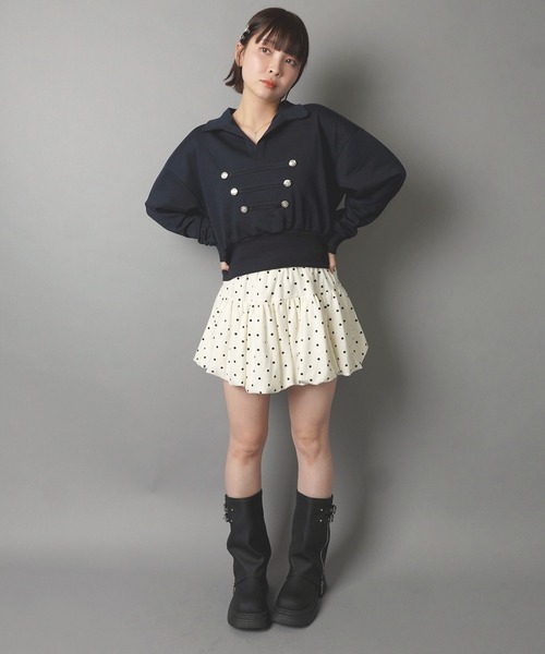 SPINNS(スピンズ)の「ショート丈スキッパ―スウェット/ナポレオンデザイン/ガールズストリート(スウェット・レディース・オートミール/ネイビー/チャコール・ONESIZE)」の14枚目の写真