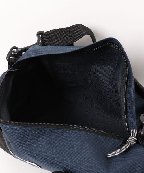 GEORGE'S(ジョージズ)の「【OUTDOOR PRODUCTS】 ROLL BOSTON M(ショルダーバッグ・メンズ・シャーベット/ライトベージュ・MEDIUM)」の15枚目の写真