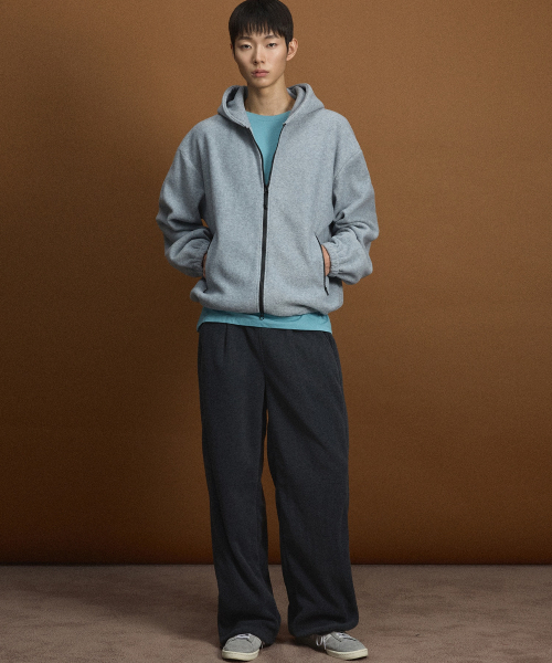 TNGT(ティーエヌジーティー)の「Fleece Wide-Leg Pants (Dark Grey) TNPA6F112CG(スウェットパンツ・メンズ・その他・SMALL/MEDIUM/LARGE/X-LARGE/X-SMALL)」の1枚目の写真