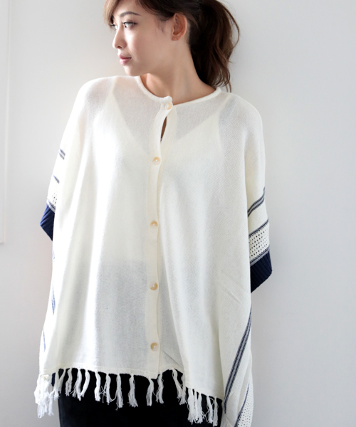 Denime(ドゥニーム)の「コットン 2ウェイ ポンチョ(カーディガン/ボレロ・レディース・ネイビー/オフホワイト/グレー・MEDIUM)」の1枚目の写真