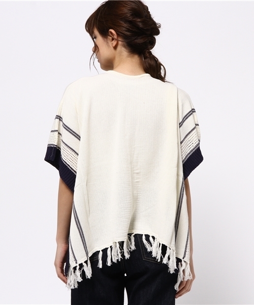 Denime(ドゥニーム)の「コットン 2ウェイ ポンチョ(カーディガン/ボレロ・レディース・ネイビー/オフホワイト/グレー・MEDIUM)」の6枚目の写真