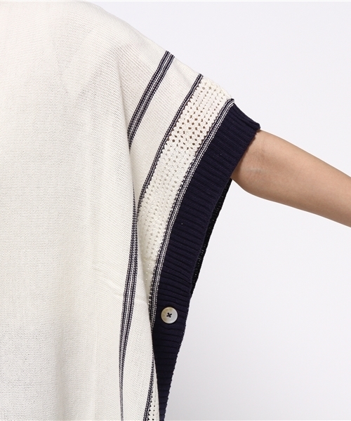 Denime(ドゥニーム)の「コットン 2ウェイ ポンチョ(カーディガン/ボレロ・レディース・ネイビー/オフホワイト/グレー・MEDIUM)」の9枚目の写真