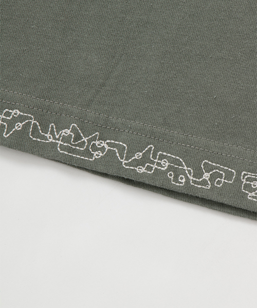 WORK NOT WORK URBAN RESEARCH（ワークノットワークアーバンリサーチ）の「WORK NOT WORK　ヘビーコットン刺繍ポケットTシャツ（Tシャツ/カットソー・メンズ・オフホワイト/カーキ/ネイビー・MEDIUM/SMALL/LARGE）」の22枚目の写真