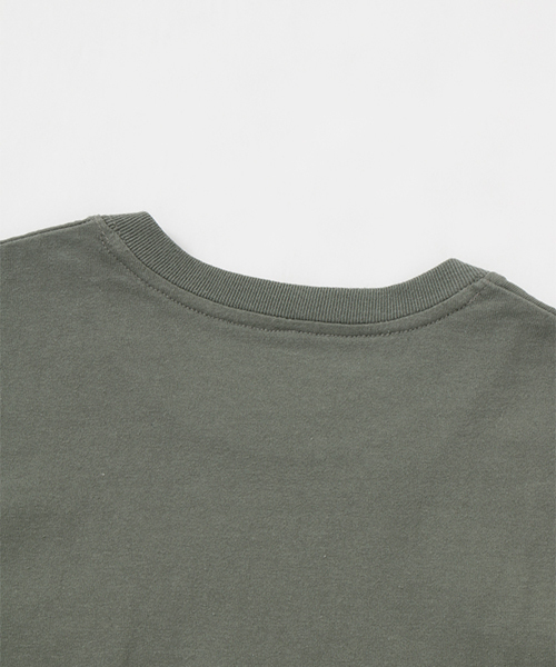 WORK NOT WORK URBAN RESEARCH（ワークノットワークアーバンリサーチ）の「WORK NOT WORK　ヘビーコットン刺繍ポケットTシャツ（Tシャツ/カットソー・メンズ・オフホワイト/カーキ/ネイビー・MEDIUM/SMALL/LARGE）」の12枚目の写真