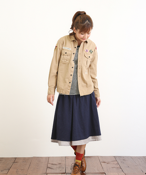 CUBE SUGAR（キューブシュガー）の「5.5オンスデニム ワッペン付ミリタリーシャツ（シャツ/ブラウス・レディース・ベージュ/ネイビー/ブルー・M）」の13枚目の写真