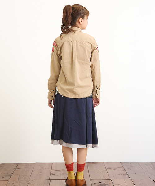 CUBE SUGAR（キューブシュガー）の「5.5オンスデニム ワッペン付ミリタリーシャツ（シャツ/ブラウス・レディース・ベージュ/ネイビー/ブルー・M）」の15枚目の写真