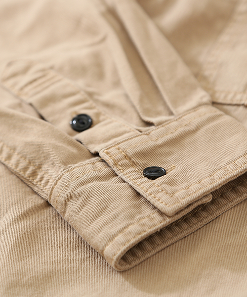 CUBE SUGAR（キューブシュガー）の「5.5オンスデニム ワッペン付ミリタリーシャツ（シャツ/ブラウス・レディース・ベージュ/ネイビー/ブルー・M）」の5枚目の写真