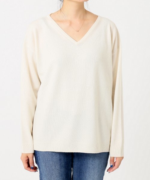 plage（プラージュ）の「Cashmere Vネックプルオーバー◆（ニット/セーター・レディース・グレー/ホワイト/ピンク/ピンク系その他・FREE）」の15枚目の写真