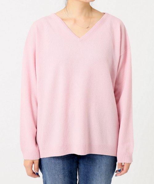 plage（プラージュ）の「Cashmere Vネックプルオーバー◆（ニット/セーター・レディース・グレー/ホワイト/ピンク/ピンク系その他・FREE）」の17枚目の写真