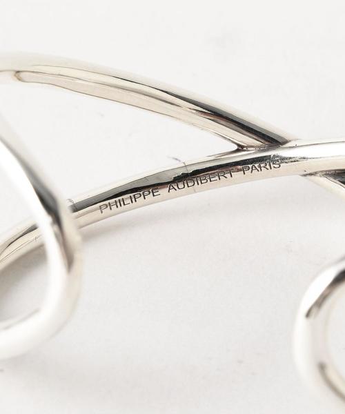 PHILIPPE AUDIBERT（フィリップ オーディベール）の「＜PHILIPPE AUDIBERT（フィリップオーディベール）＞KASONシルバーカラ―バングル（バングル/リストバンド・レディース・シルバー・FREE）」の4枚目の写真