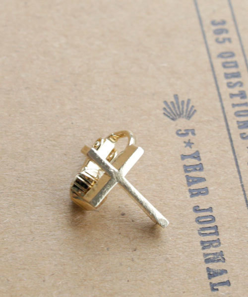 colleca la(コレカラ)の「クロスイヤーカフ(イヤーカフ・レディース・ゴールド・FREE)」の6枚目の写真