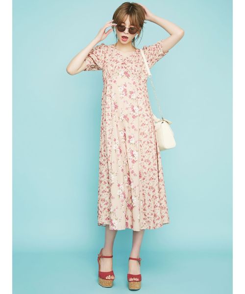 dazzlin（ダズリン）の「フラワーパターン切替マキシワンピース（ワンピース・レディース・ベージュ/オレンジ/ネイビー・MEDIUM/SMALL）」の2枚目の写真