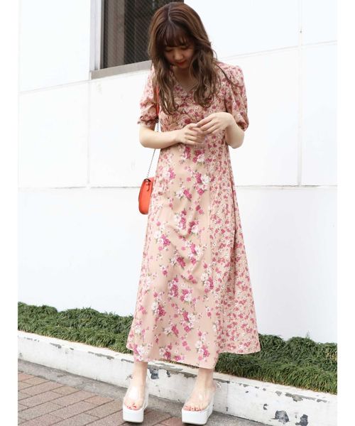 dazzlin（ダズリン）の「フラワーパターン切替マキシワンピース（ワンピース・レディース・ベージュ/オレンジ/ネイビー・MEDIUM/SMALL）」の6枚目の写真