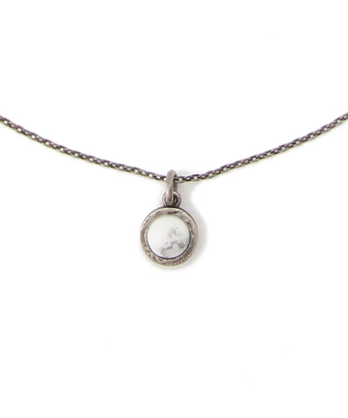 BEAMS(ビームス)の「【WEB限定】 BEAMS / コイン ストーンネックレス(ネックレス・メンズ・ホワイト/ブラック/ロイヤルブルー/ブラウン/レッド・ONE SIZE)」の17枚目の写真
