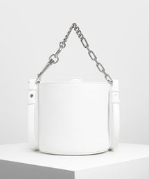CHARLES & KEITH | チャンキーチェーンハンドル バケツバッグ / Chunky Chain Handle Bucket Bag(ショルダーバッグ)