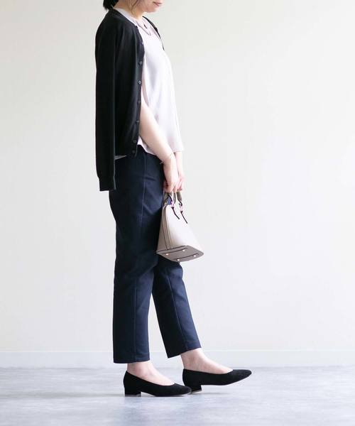 menue（メヌエ）の「freely(フリーリー)  4E スクエアトゥ パンプス（パンプス・レディース・シルバー/ブラック/ブラウン系その他/レオパード/アイボリー/ブラック系その他/グレイッシュベージュ・22.0cm/22.5cm/23.0cm/23.5cm/24.0cm/24.5cm/25.0cm/25.5cm/26.0cm/26.5cm）」の10枚目の写真