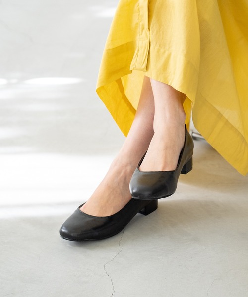 menue（メヌエ）の「freely(フリーリー)  4E スクエアトゥ パンプス（パンプス・レディース・シルバー/ブラック/ブラウン系その他/レオパード/アイボリー/ブラック系その他/グレイッシュベージュ・22.0cm/22.5cm/23.0cm/23.5cm/24.0cm/24.5cm/25.0cm/25.5cm/26.0cm/26.5cm）」の17枚目の写真