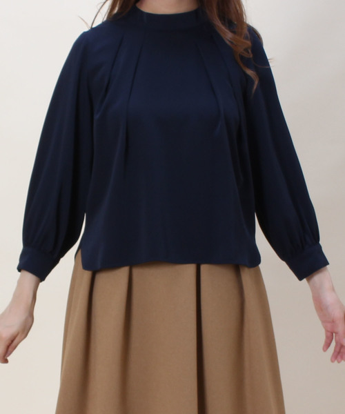 TRUDEA(トルディア)の「ハイネック バックジップブラウス(シャツ/ブラウス・レディース・ホワイト/ベージュ/モカ/グリーン/ネイビー/ピンク/キャメル/ワイン/ダークグリーン/ブラウン/ライトグレー/ピンクベージュ/アイボリー/ラベンダー・MEDIUM/LARGE)」の16枚目の写真