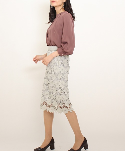 TRUDEA(トルディア)の「ハイネック バックジップブラウス(シャツ/ブラウス・レディース・ホワイト/ベージュ/モカ/グリーン/ネイビー/ピンク/キャメル/ワイン/ダークグリーン/ブラウン/ライトグレー/ピンクベージュ/アイボリー/ラベンダー・MEDIUM/LARGE)」の22枚目の写真