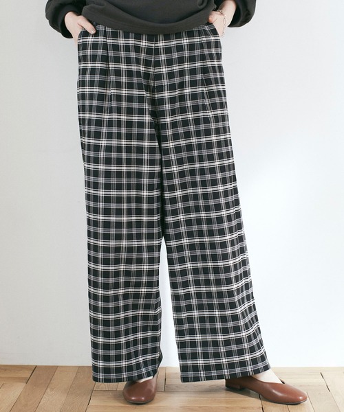 earth music&ecology（アースミュージックアンドエコロジー）の「ラクラクワイドパンツ ＊（その他パンツ・レディース・ブラック/ベージュ/その他9/その他12/ブラック系その他3/ベージュ系その他4・M/L）」の3枚目の写真