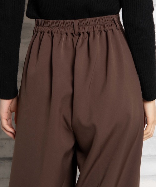 WEGO（ウィゴー）の「WEGO/カラーセンタープレスパンツ（スラックス・レディース・ブラック/グリーン/レッド/グリーン系その他/ブラウン/ナチュラル/サックスブルー/ライトピンク・MEDIUM/SMALL）」の12枚目の写真