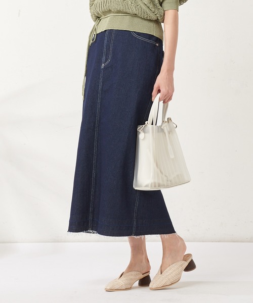 natural couture（ナチュラルクチュール）の「デニムロングタイトスカート（デニムスカート・レディース・オフホワイト/インディゴブルー/ブルー・FREE）」の3枚目の写真