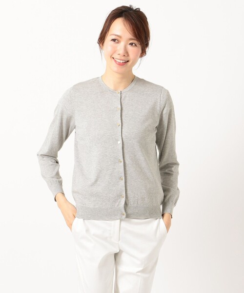 J.PRESS(ジェイプレス)の「【洗える】KNIT BASIC SSクルーネック カーディガン(カーディガン/ボレロ・レディース・ホワイト系1/ライトグレー系/ネイビー系/サックスブルー系・MEDIUM/LARGE)」の12枚目の写真