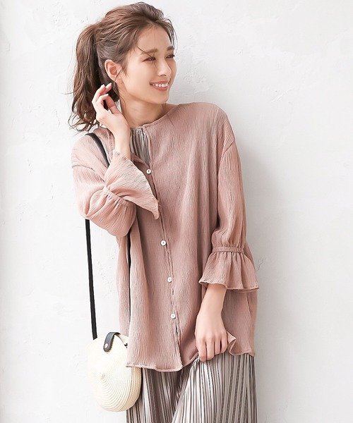 KOBE LETTUCE（コウベレタス）の「シェルボタンシアー楊柳ブラウス（シャツ/ブラウス・レディース・ブラック/ブルー/アイボリー/マスタード/ピンクベージュ・FREE）」の5枚目の写真