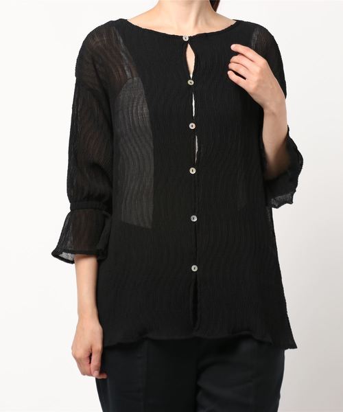 KOBE LETTUCE（コウベレタス）の「シェルボタンシアー楊柳ブラウス（シャツ/ブラウス・レディース・ブラック/ブルー/アイボリー/マスタード/ピンクベージュ・FREE）」の19枚目の写真