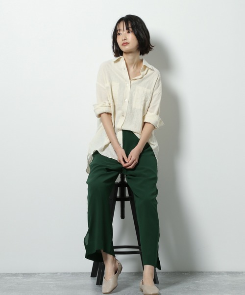 LAKOLE（ラコレ）の「コットンクリンクルリラックスシャツ / LAKOLE（シャツ/ブラウス・レディース・オフホワイト/ブラウン/カーキ/桜・SMALL/MEDIUM）」の5枚目の写真