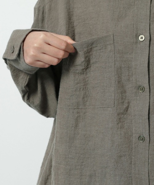 LAKOLE（ラコレ）の「コットンクリンクルリラックスシャツ / LAKOLE（シャツ/ブラウス・レディース・オフホワイト/ブラウン/カーキ/桜・SMALL/MEDIUM）」の12枚目の写真